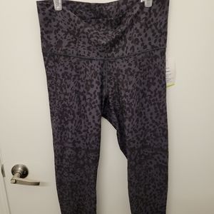 Black & gray leopard workout leggings